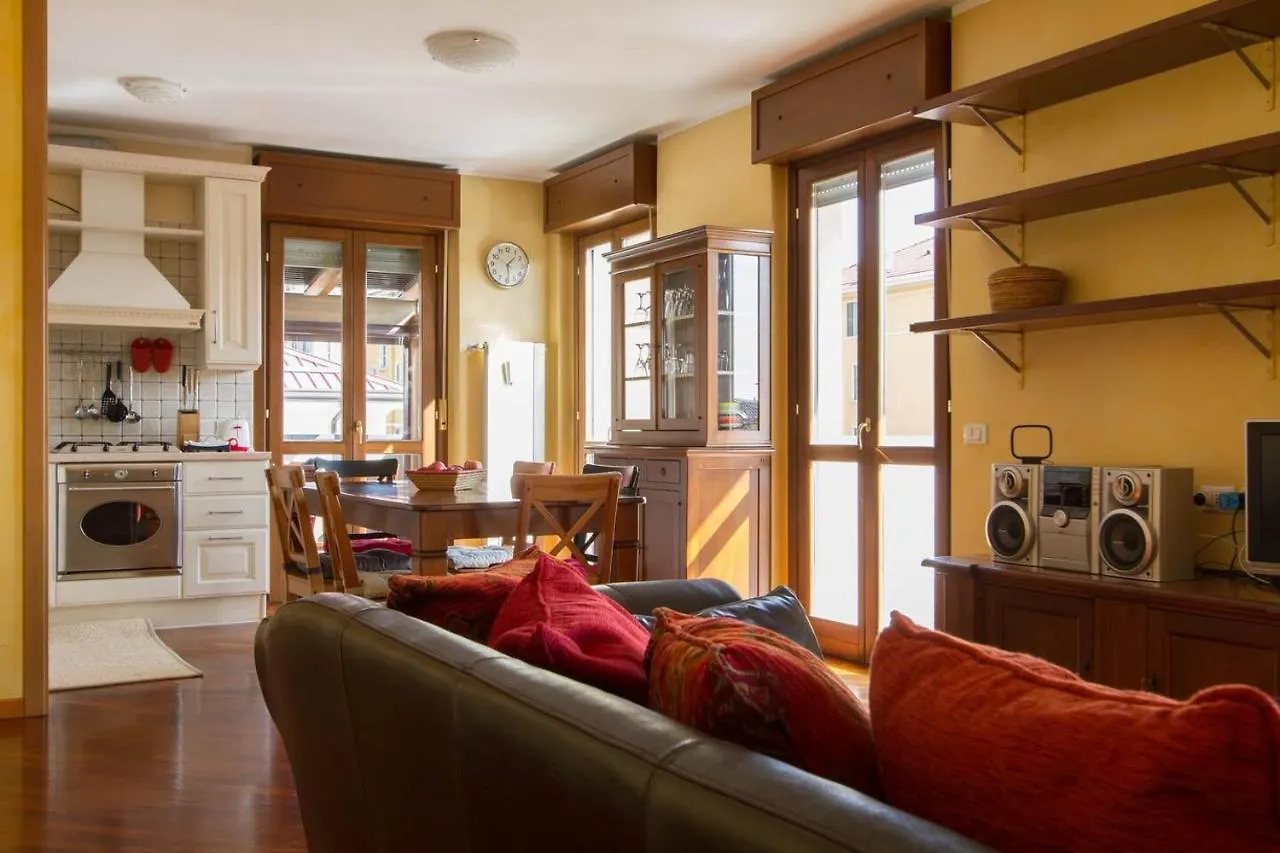 ברגמו Bright House With 2 Bedrooms & A Unique Terrace